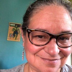 Meet your Posher, Laura